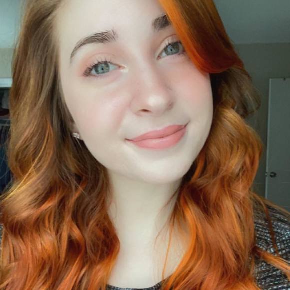 Meet your Posher, Jen - Picture 1 of 1